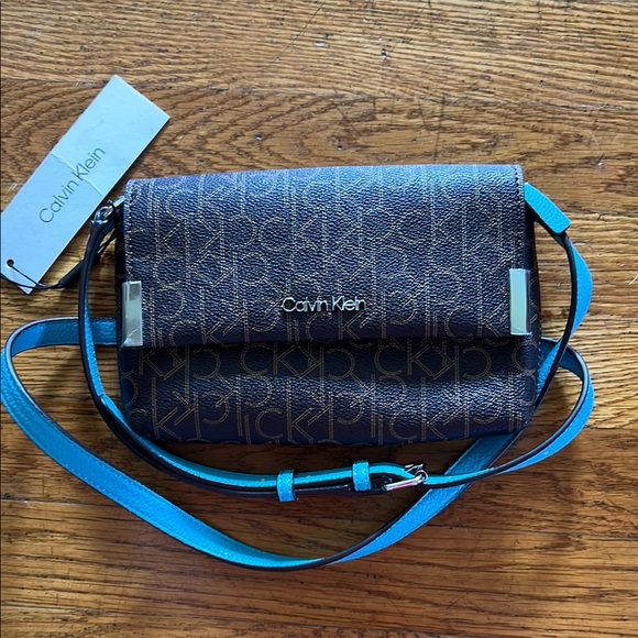 Calvin Klein Key Item Flap Signature Crossbody Bag Brown/Khaki/Turquoise/ Sikver - Picture 1 of 8